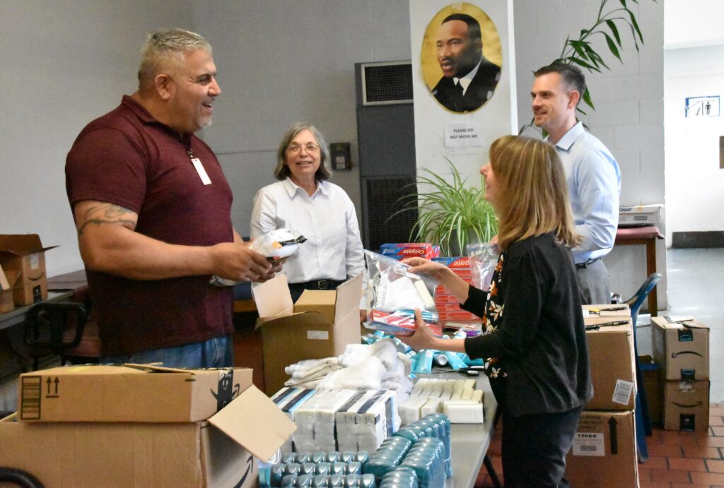 Toiletry Bowl generosity delivers ‘a reflection of God’s love